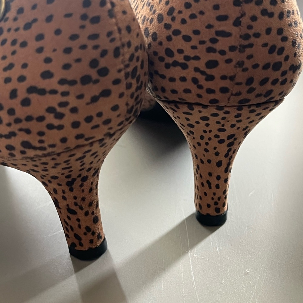 Women's LifeStride Parigi Leopard Animal Print 2.5 Inch High Heel Pump Size 8.5 - Picture 12 of 16
